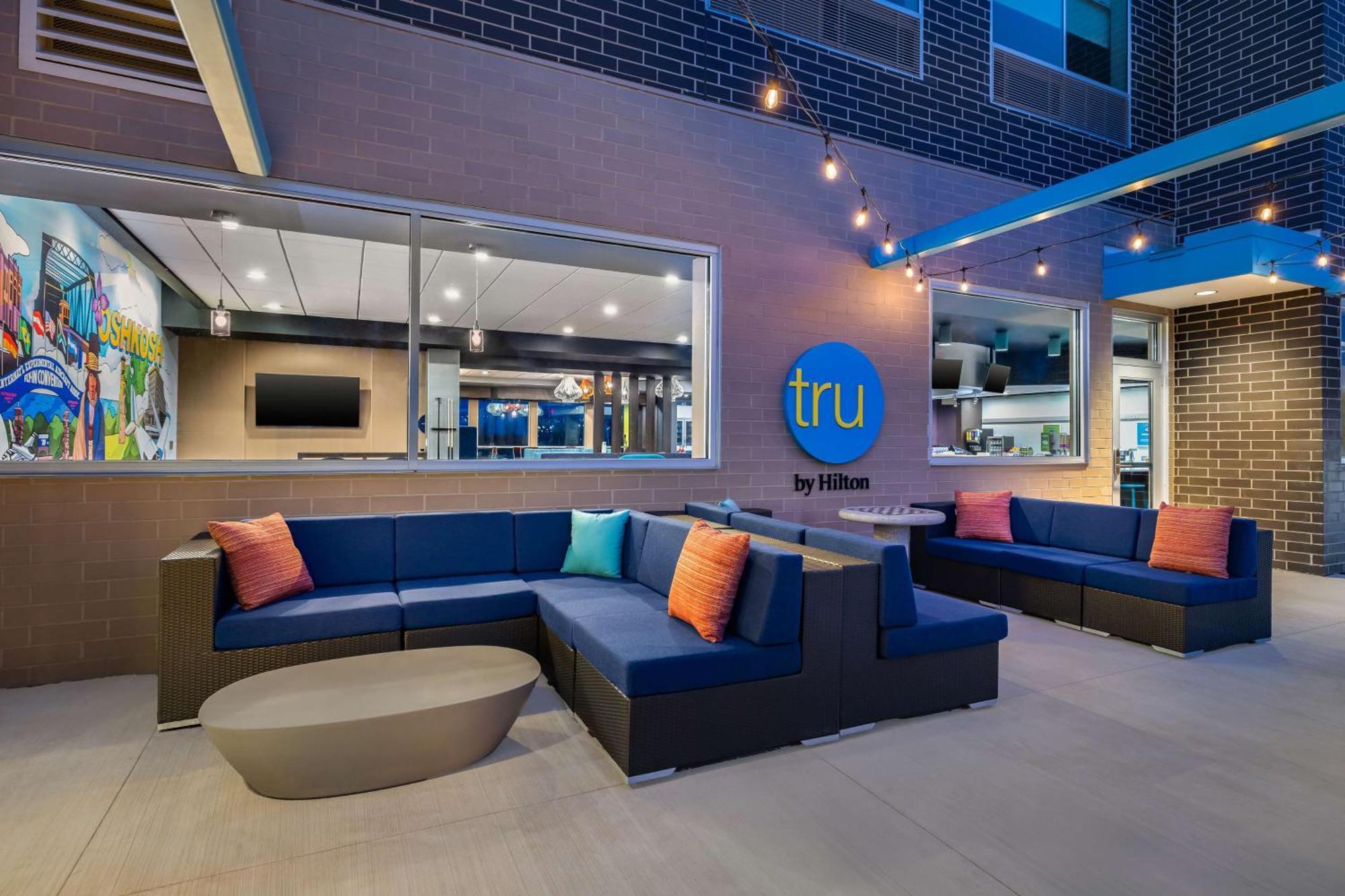 Hotel Tru By Hilton Oshkosh Exterior foto